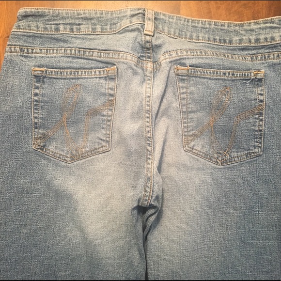 Bebe Jeans - Picture 6 of 6